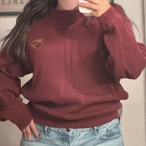 maroon facconable sweatshirt crewneck cozy